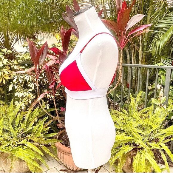 🍍3/$15🍍 Express Red Color Block Triangle Bikini Top - Picture 5 of 8